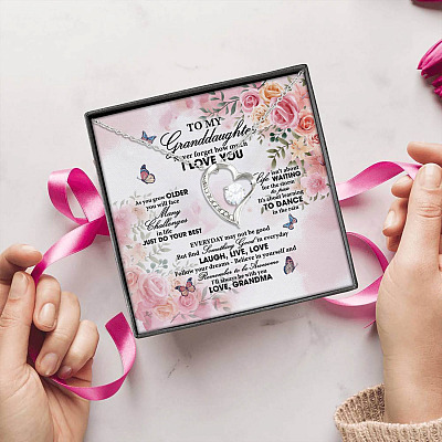 Grandma To My Granddaughter Never Forget How Much I Love You Forever Love Pendant Necklace