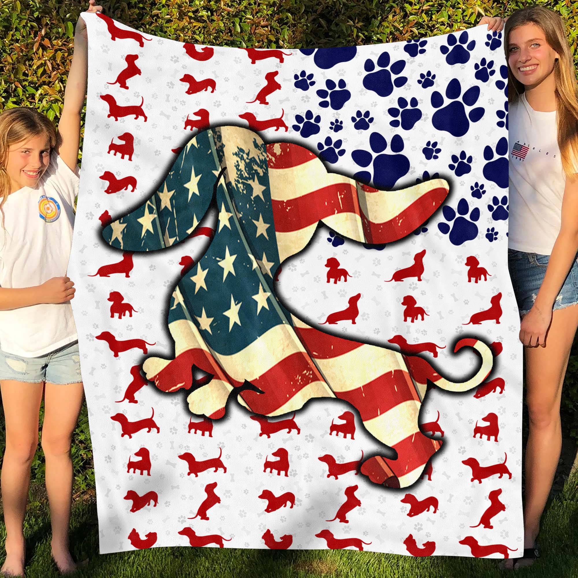 3KT. Dachshund America Flag Mix (2) Mockup