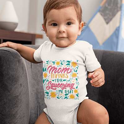 Alternative view of Mom Thanks For Squeezing Me Out Baby Onesie - Baby Infant Bodysuit