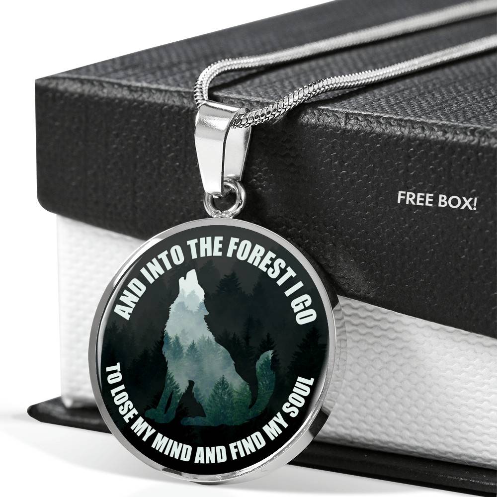 Wolf And Into The Forest I Go To Lose My Mind And Find My Soul Circle Pendant Necklace - Circle Luxury Necklace (Silver)