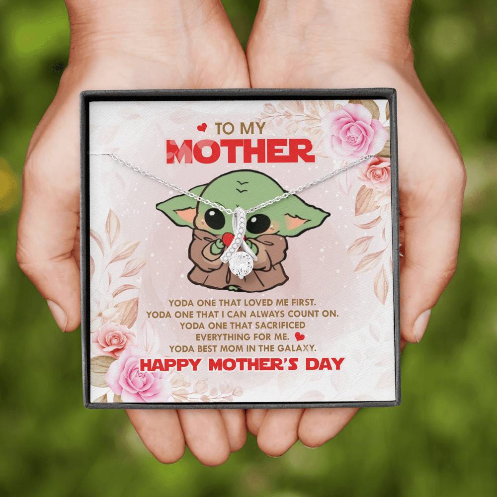 To My Mother Baby Yoda Best Mom In The Galaxy Happy Mother's Day Alluring Beauty Pendant Necklace