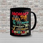 24TR. DINOSAUR MOM - Mug mk2 - Ostrich Sans Heavy #fffcdb
