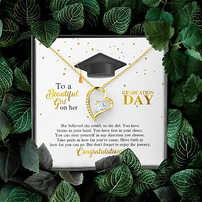 To A Beautiful Girl On Her Graduation Day She Believed She Could So She Did Forever Love Necklace