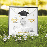 To A Beautiful Girl On Her Graduation Day She Believed She Could So She Did Forever Love Necklace