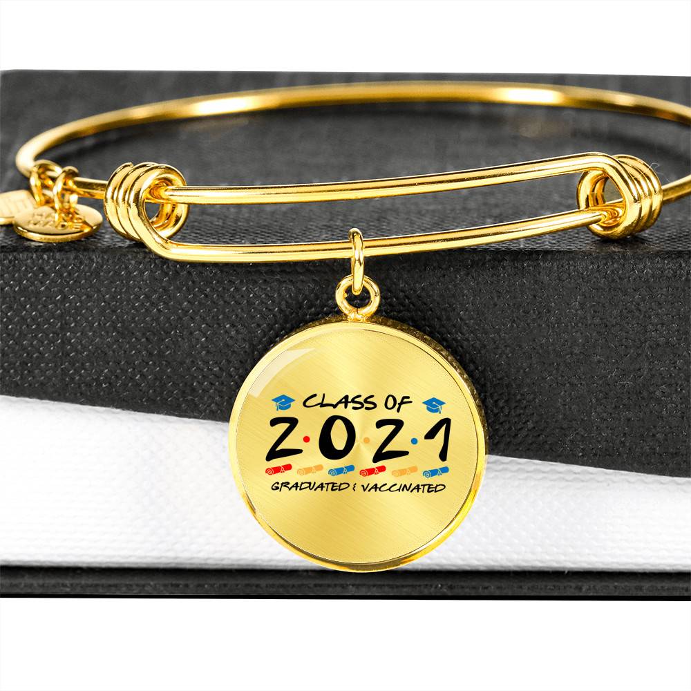 Class of 2021 Graduated and Vaccinated Friend Graduation Circle Pendant Necklace - Bangle