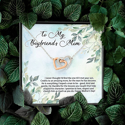 To My Boyfriend's Mom I Never Thought I'd Find the One Till I Met Your Son Interlocking Hearts Pendant Necklace