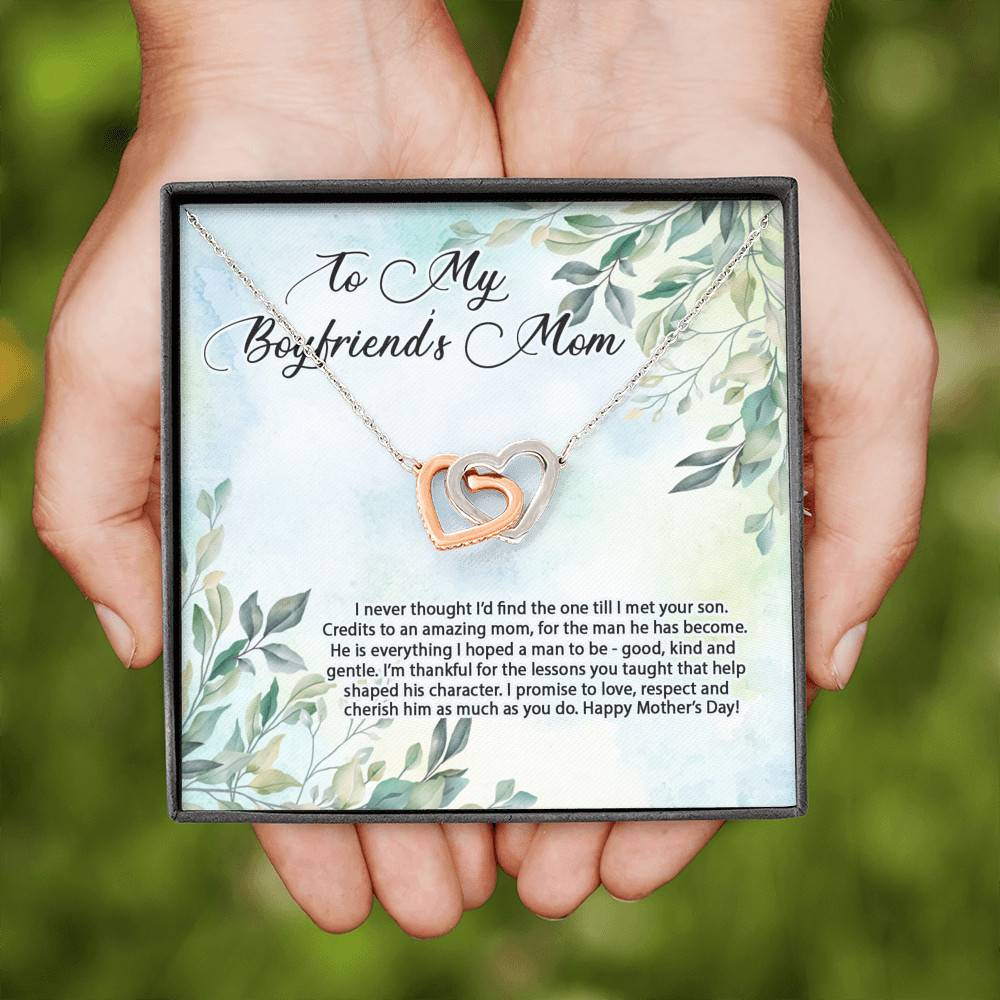 To My Boyfriend's Mom I Never Thought I'd Find the One Till I Met Your Son Interlocking Hearts Pendant Necklace