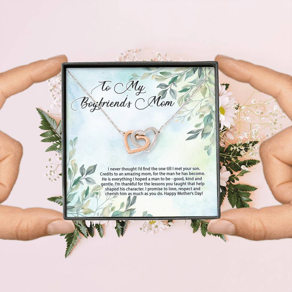 To My Boyfriend's Mom I Never Thought I'd Find the One Till I Met Your Son Interlocking Hearts Pendant Necklace