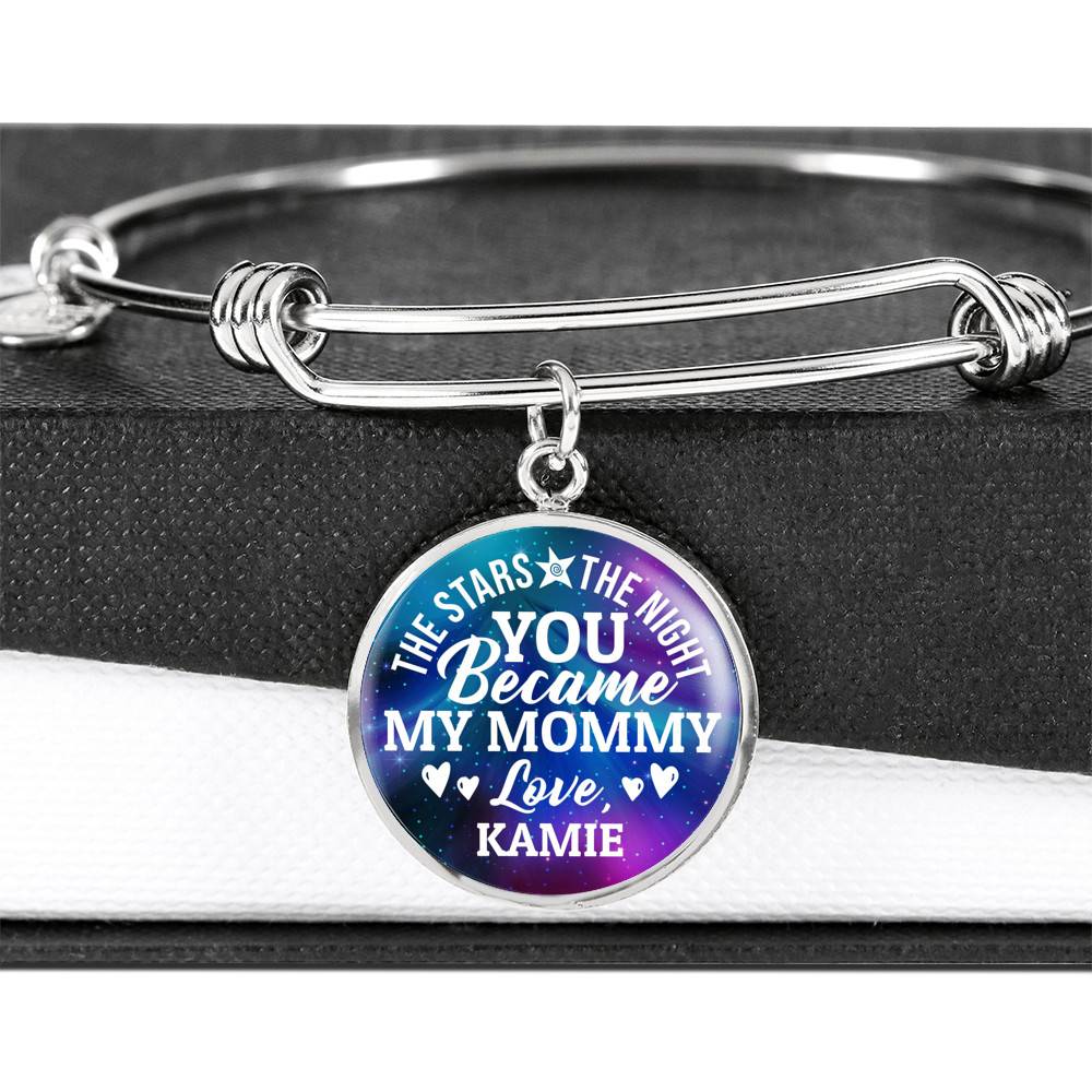 Personalized The Stars The Night You Became My Mommy Circle Pendant Necklace - Bangle