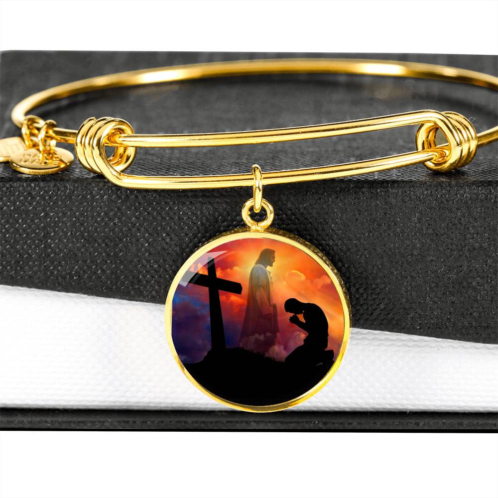 Men Kneeling Before Jesus Cross Christian Circle Pendant Necklace - Bangle