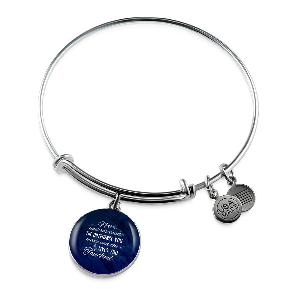 Never Underestimate the Difference You Made and The Lives You Touched Circle Pendant Necklace - Bangle