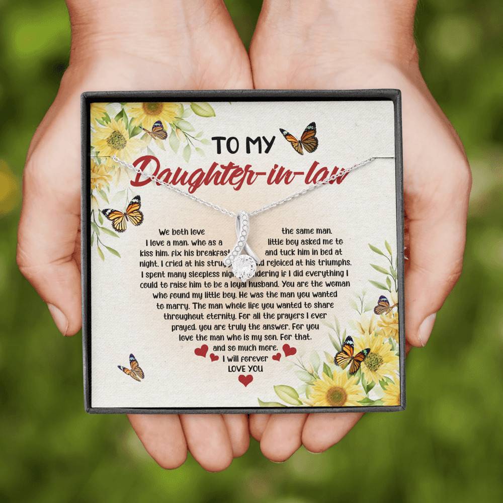 To My Daughter In Law We Both Love Same Man Alluring Beauty Pendant Necklace Wedding Gifts From Mother In Law