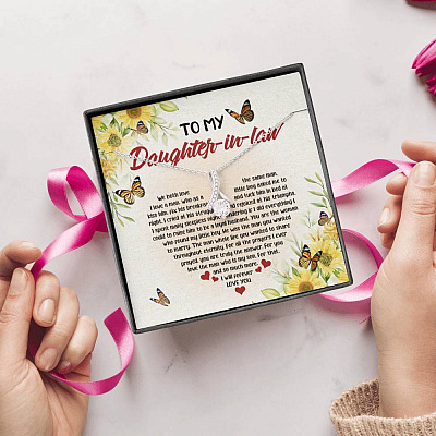 To My Daughter In Law We Both Love Same Man Alluring Beauty Pendant Necklace Wedding Gifts From Mother In Law