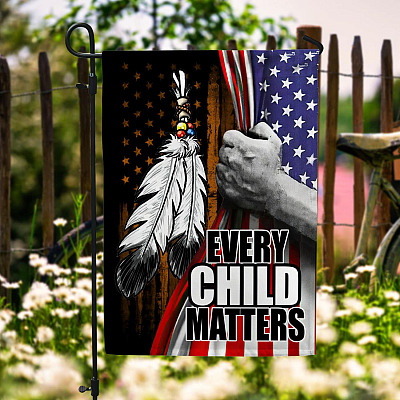 Garden Flag (11.5" x 17.5")