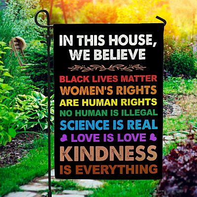 Garden Flag (11.5" x 17.5")