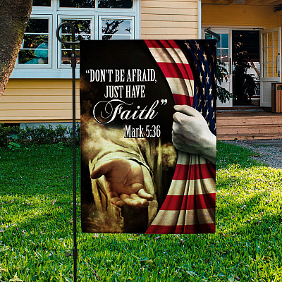 Garden Flag (11.5" x 17.5")