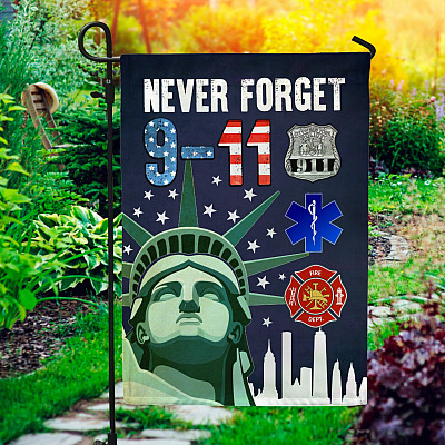 Garden Flag (11.5" x 17.5")