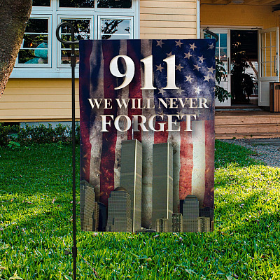 Garden Flag (11.5" x 17.5")