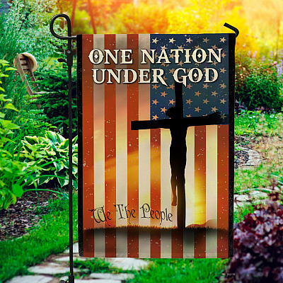 Garden Flag (11.5" x 17.5")