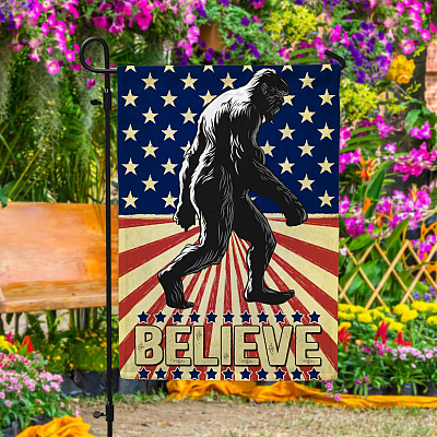 Believe Bigfoot American Vintage Retro Garden Flag - Sasquatch Hunter Believer Sign Outdoor Wall House Flag