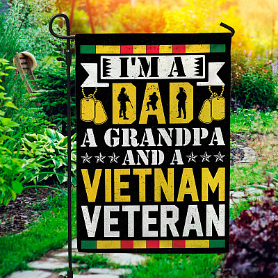 Garden Flag (11.5" x 17.5")