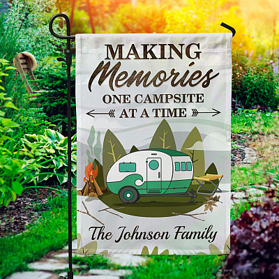 Garden Flag (11.5" x 17.5")