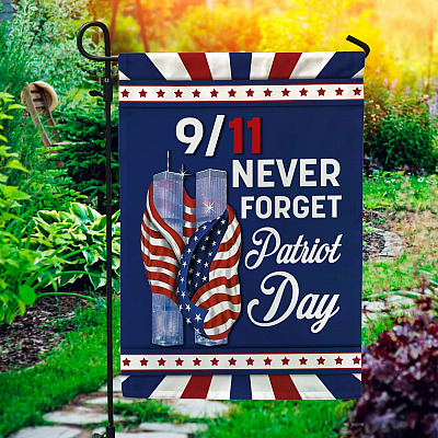 Garden Flag (11.5" x 17.5")