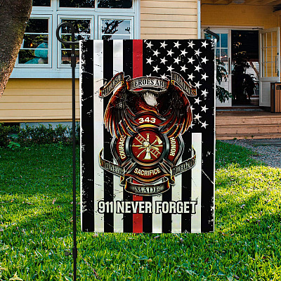 Garden Flag (11.5" x 17.5")