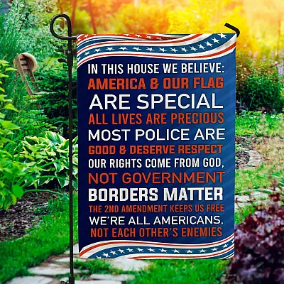 Garden Flag (11.5" x 17.5")