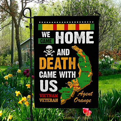 Garden Flag (11.5" x 17.5")