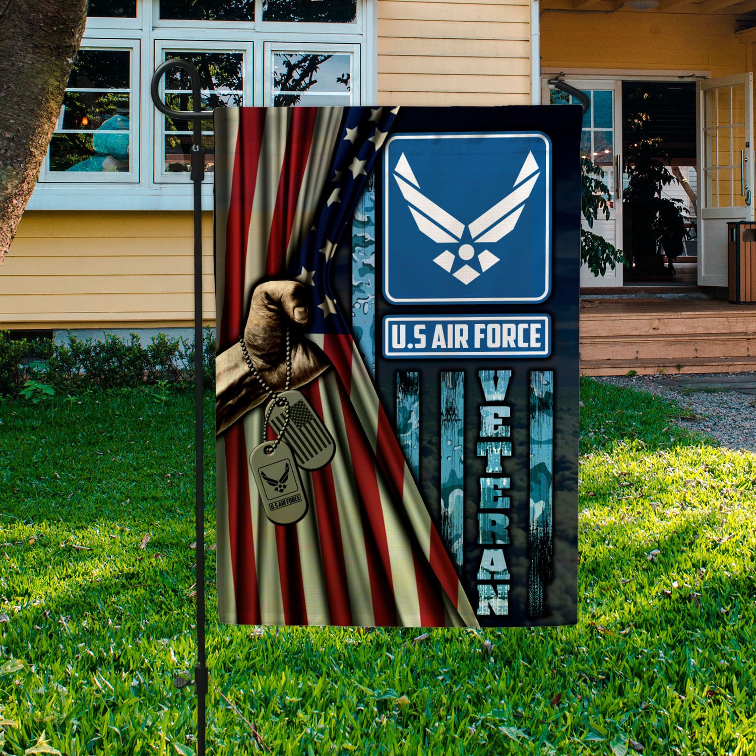 4VT. US Air Force Veteran Garden Flag Mockup 3