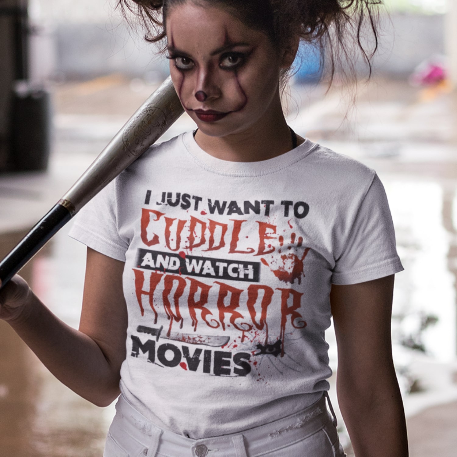 9VT. Cuddle And Watch Horror Movie(4) mk2