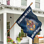 30x40 House Flag Mockup 7