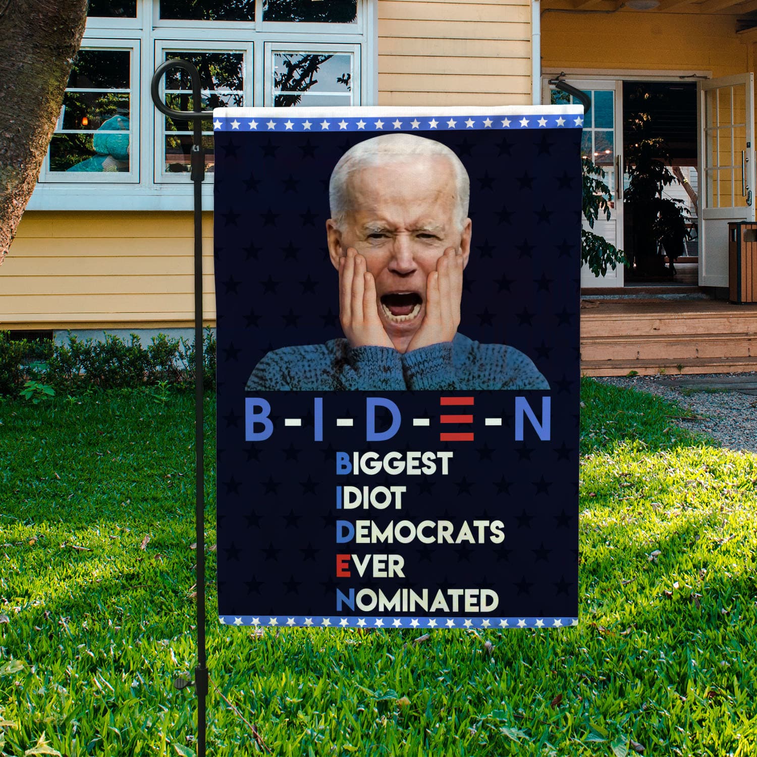 30x40 Garden Flag Mockup 3