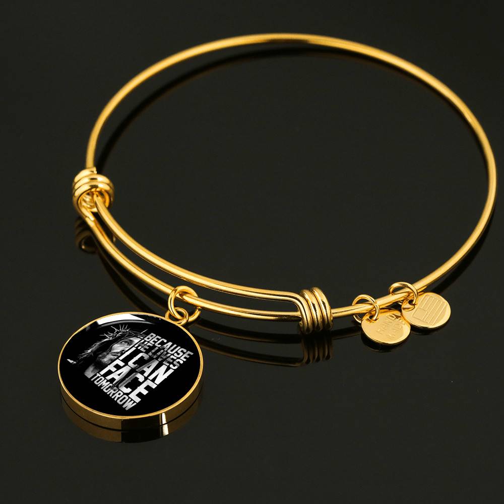 Because He Lives I Can Face Tomorrow Jesus Circle Pendant Necklace - Bangle