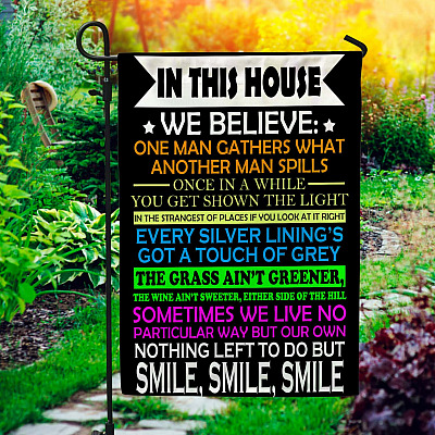 Garden Flag (11.5" x 17.5")