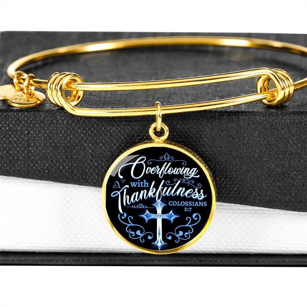 Overflowing With Thankfulness Circle Pendant Necklace