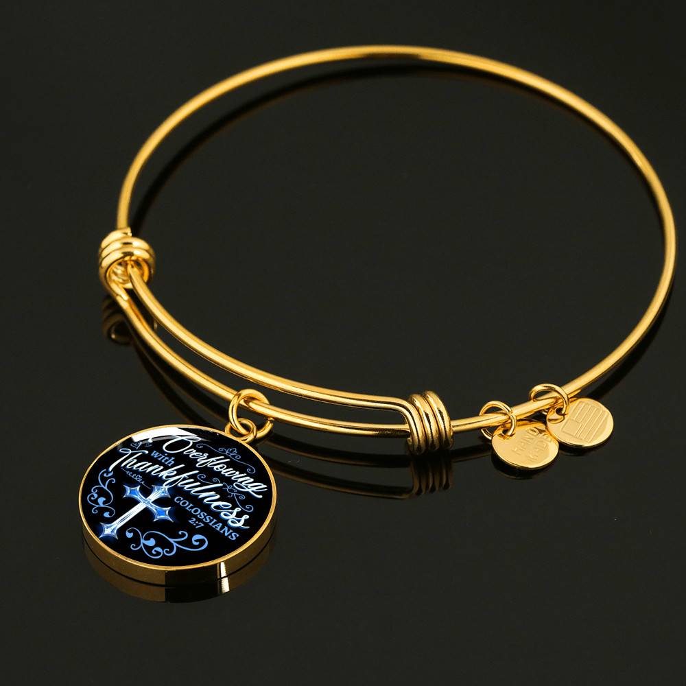 Overflowing With Thankfulness Circle Pendant Necklace