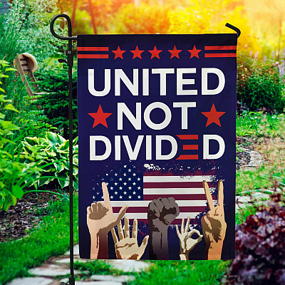 Garden Flag (11.5" x 17.5")