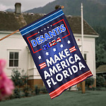 2O. DeSantis 2024-30x40 House Flag Mockup 4