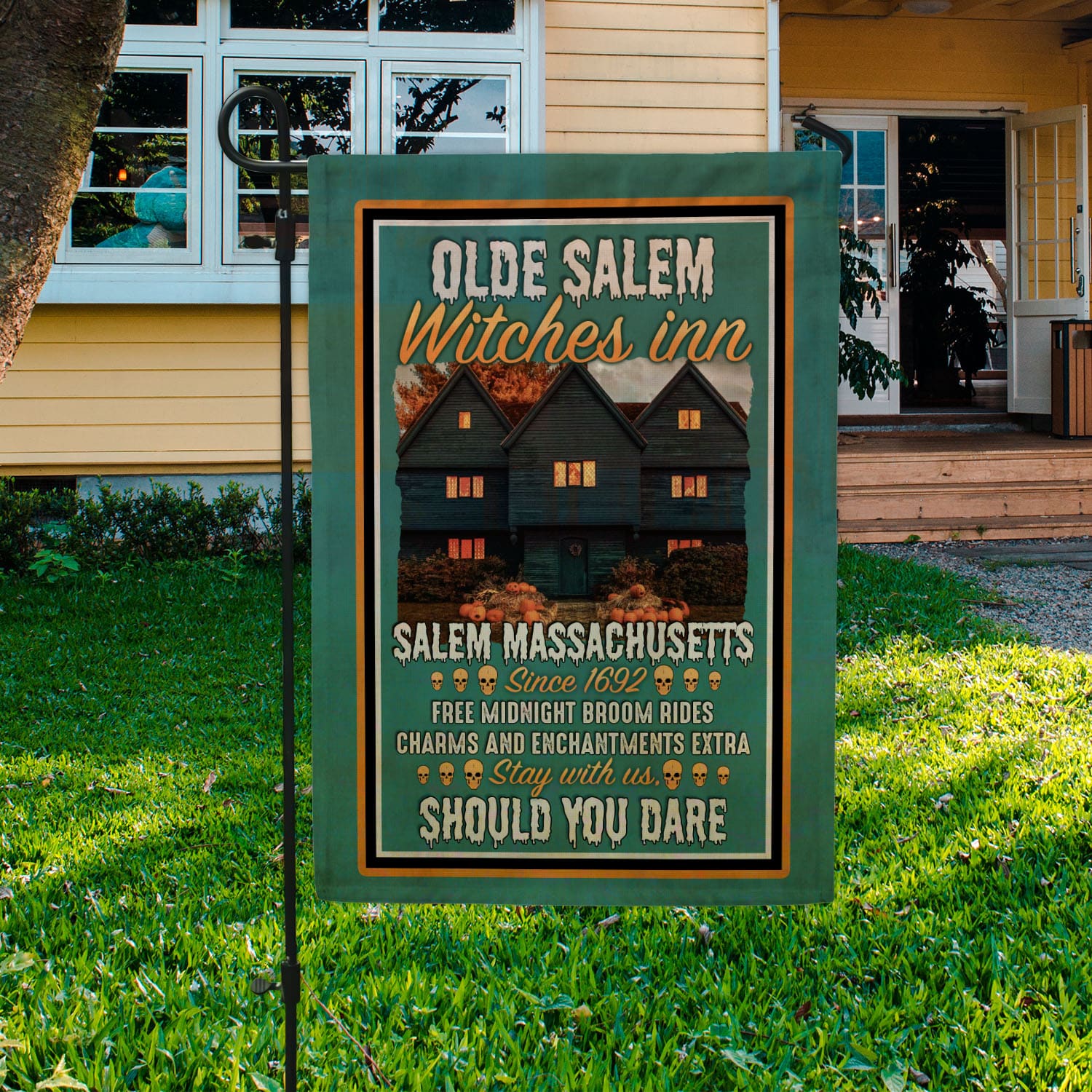 30x40 Garden Flag Mockup 3