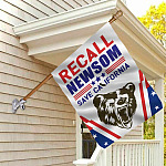 30x40 House Flag Mockup 2