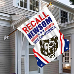 30x40 House Flag Mockup 6