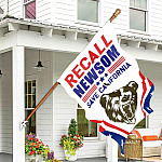 30x40 House Flag Mockup 7