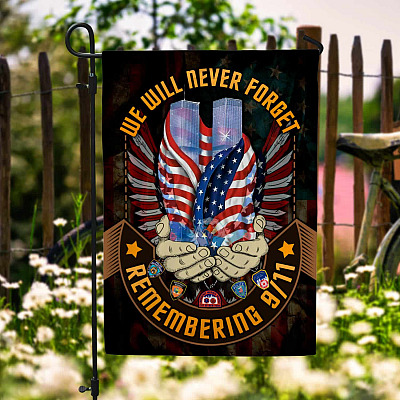 Garden Flag (11.5" x 17.5")