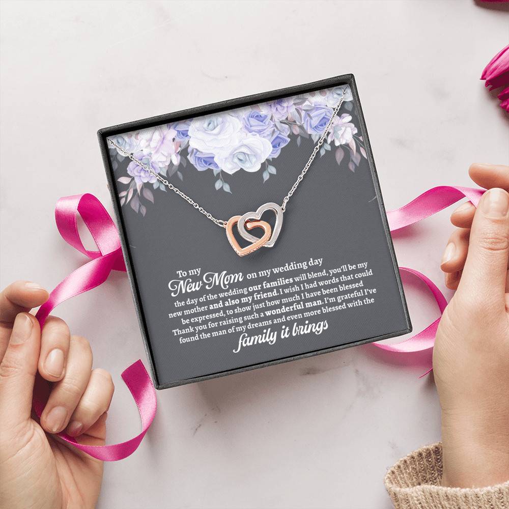 To My New Mom On My Wedding Day You'll Be My New Mother And Also My Friend Interlocking Hearts Pendant Necklace - Mother In Law Gift