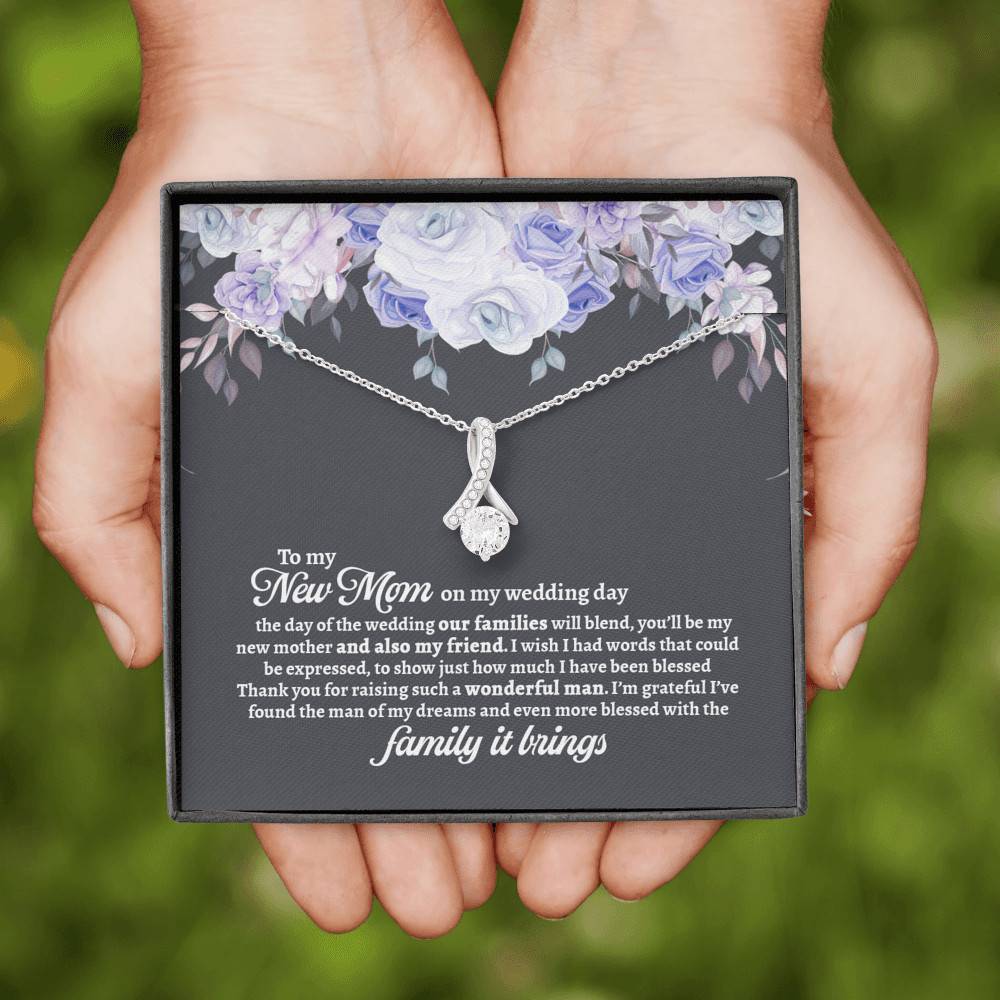 To My New Mom On My Wedding Day You'll Be My New Mother And Also My Friend Alluring Beauty Pendant Necklace - Mother In Law Gift