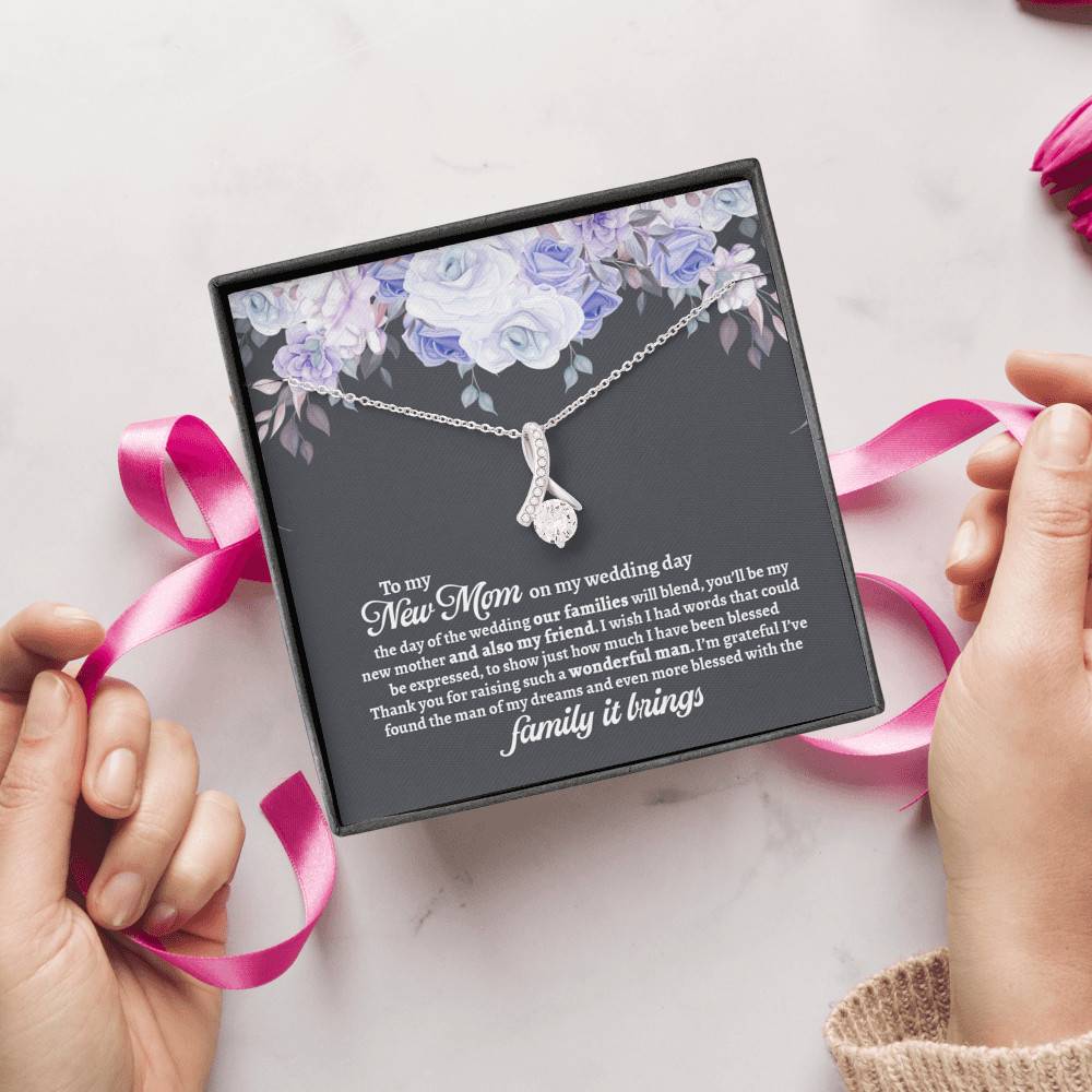 To My New Mom On My Wedding Day You'll Be My New Mother And Also My Friend Alluring Beauty Pendant Necklace - Mother In Law Gift