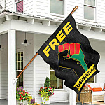 30x40 House Flag Mockup 7