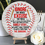 2O. Ignore The Grass-Sample Design Door Sign Mockup 5